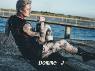 Domme_J
