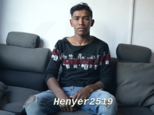 Henyer2519