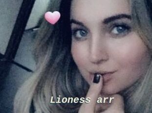Lioness_arr