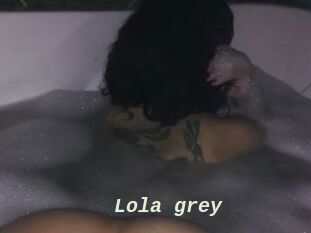 Lola_grey
