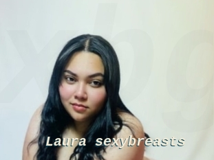 Laura_sexybreasts