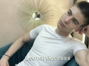 Leonardocross