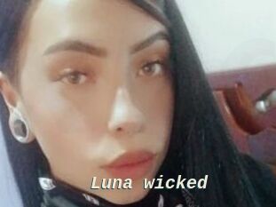 Luna_wicked