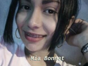 Mia_Bonnet