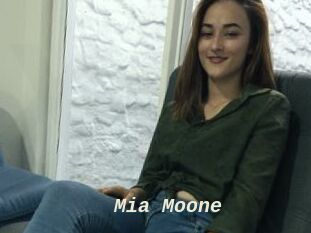 Mia_Moone