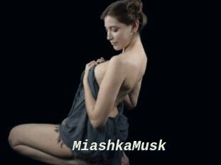 MiashkaMusk