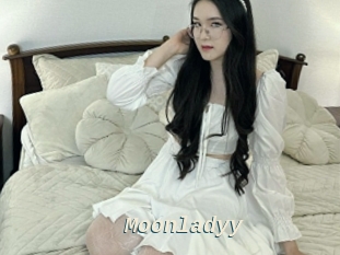 Moonladyy