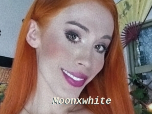 Moonxwhite