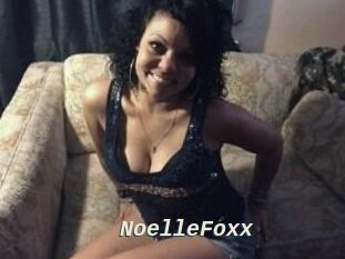 Noelle_Foxx