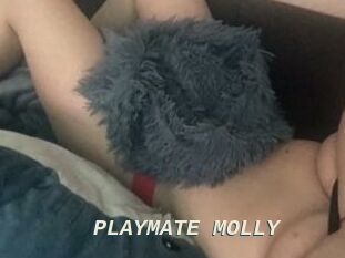 PLAYMATE_MOLLY