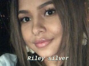 Riley_silver