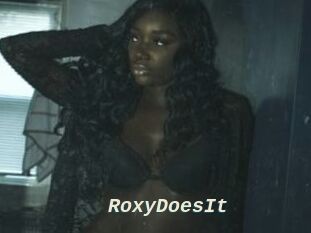RoxyDoesIt