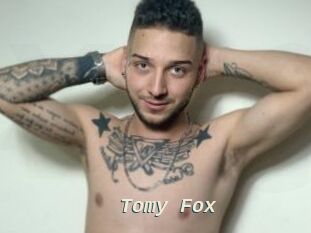 Tomy_Fox
