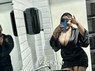 Vickyye