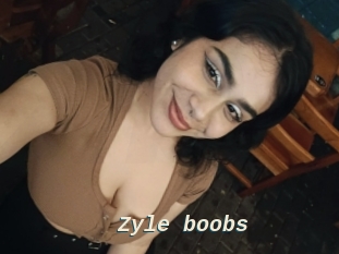 Zyle_boobs